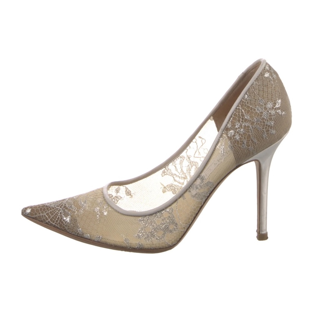 Lace Detail Pump